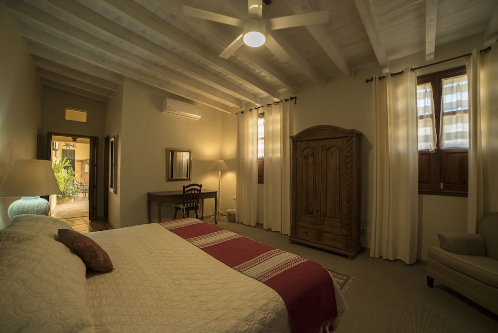 Room (Carmen's)
