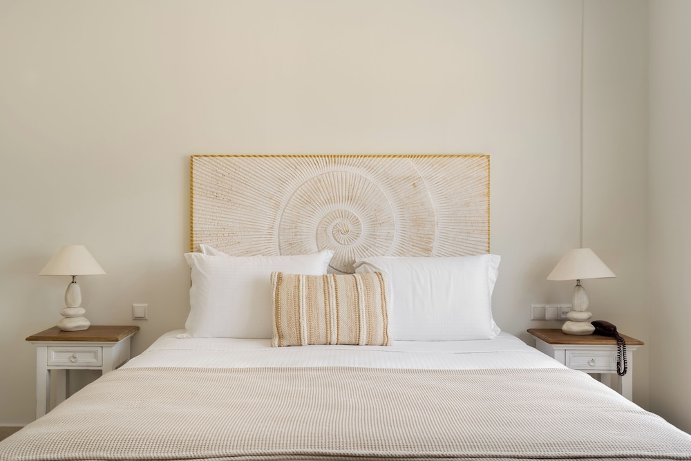 Grande 2 Room Partial Sea View