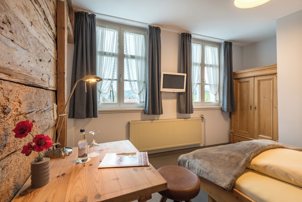 Single Room photo 2