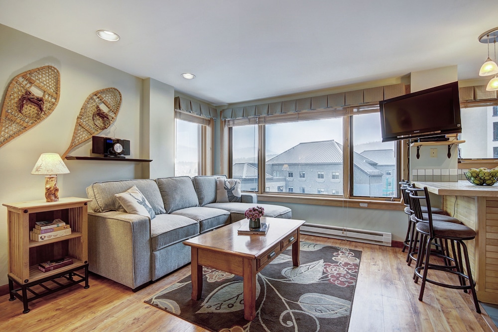 Condo, 1 Bedroom