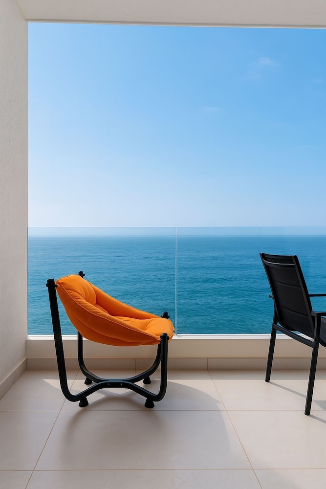 Suite, 1 Bedroom, Balcony, Sea View photo 1