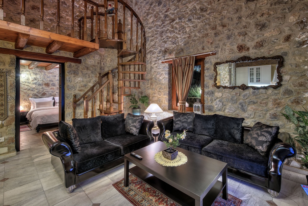 Deluxe Chalet, 3 Bedrooms (Daphne) photo 3