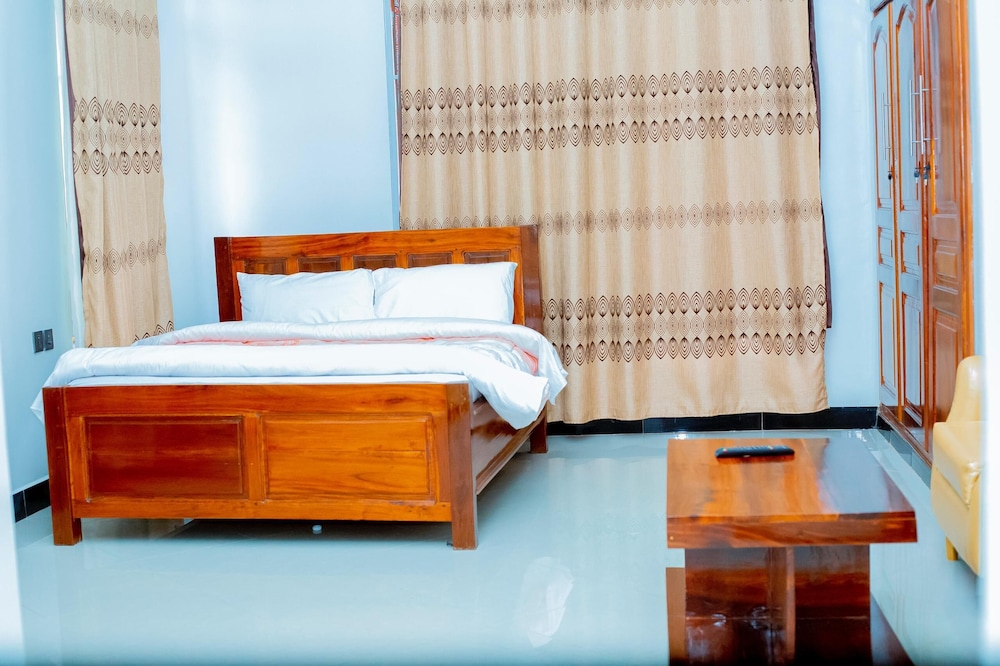 Deluxe Double Room, Garden View