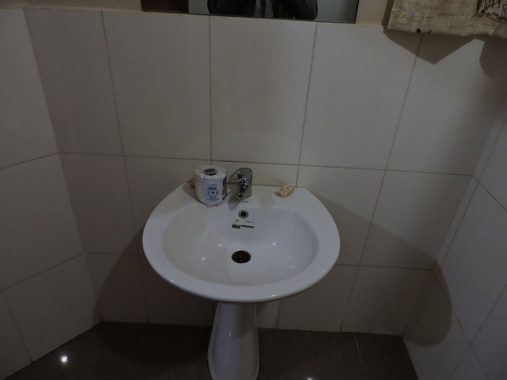 Standard Double or Twin Room, Balcony, Garden View