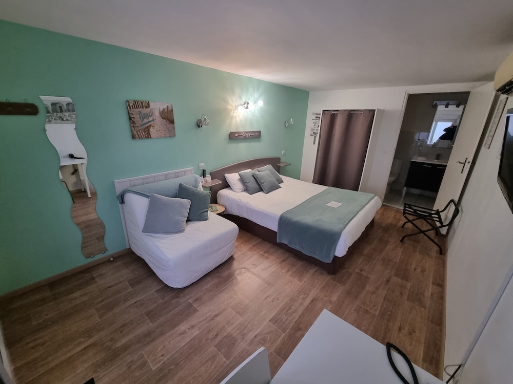 Superior Room - Photo 3