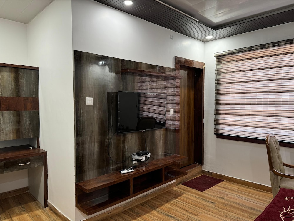 Executive Room - Photo 4
