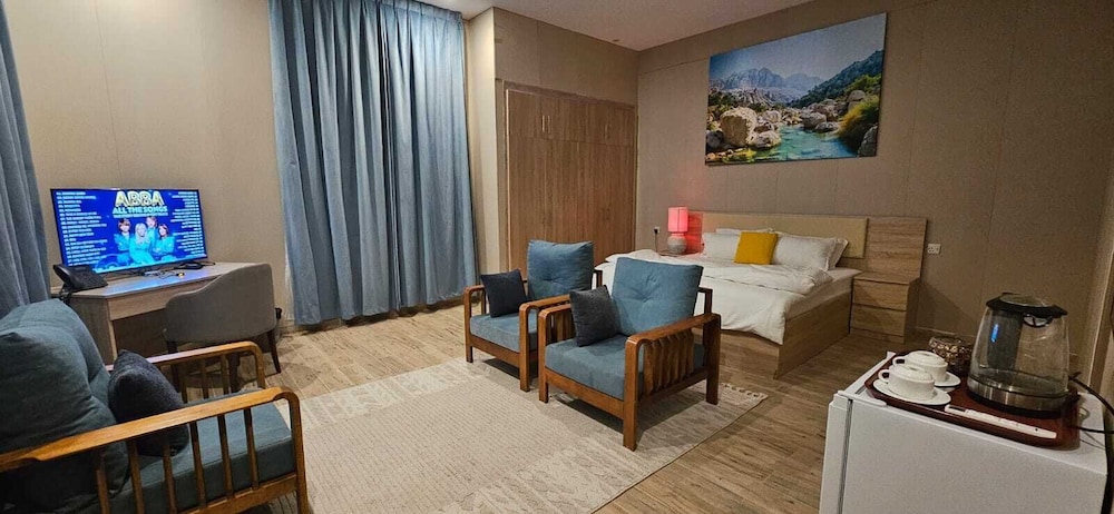 Deluxe Double or Twin Room, Beach View photo 1