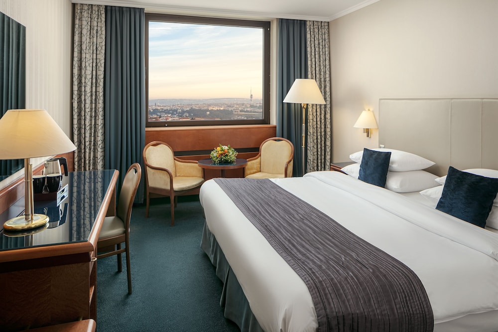 Premium Room, 1 King Bed (Panoramic view) - Photo 1