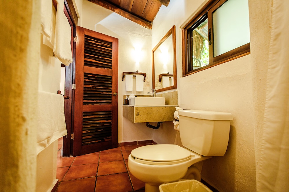 Traditional Cabin - Photo 6
