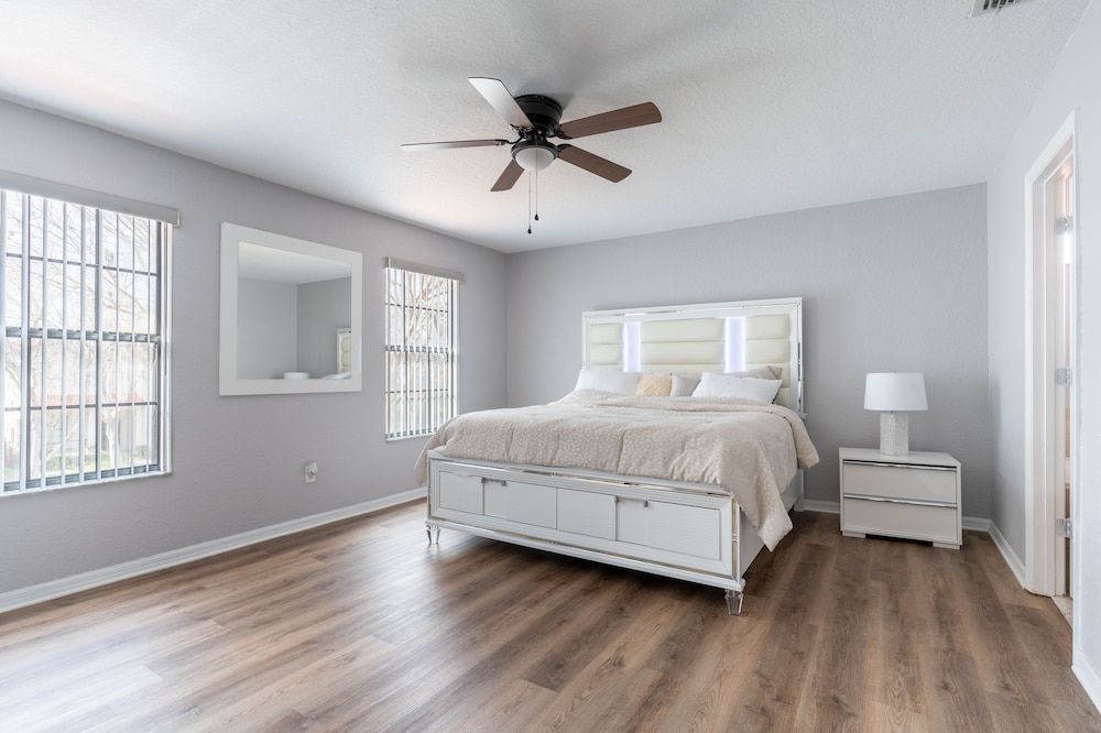 House, 4 Bedrooms