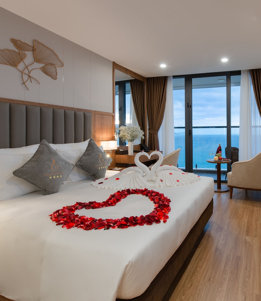 Premier Deluxe Room with Double Bed