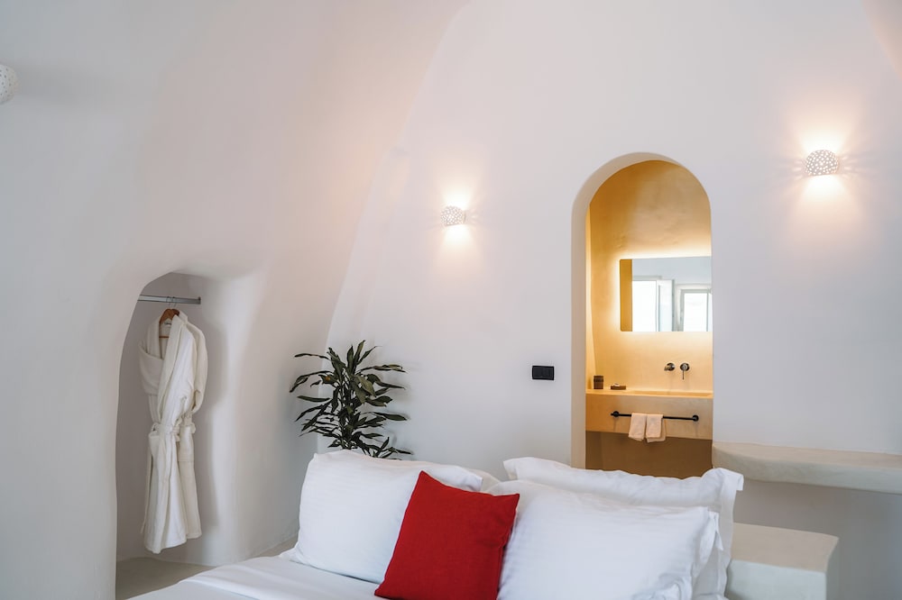 Honeymoon Suite - Photo 6