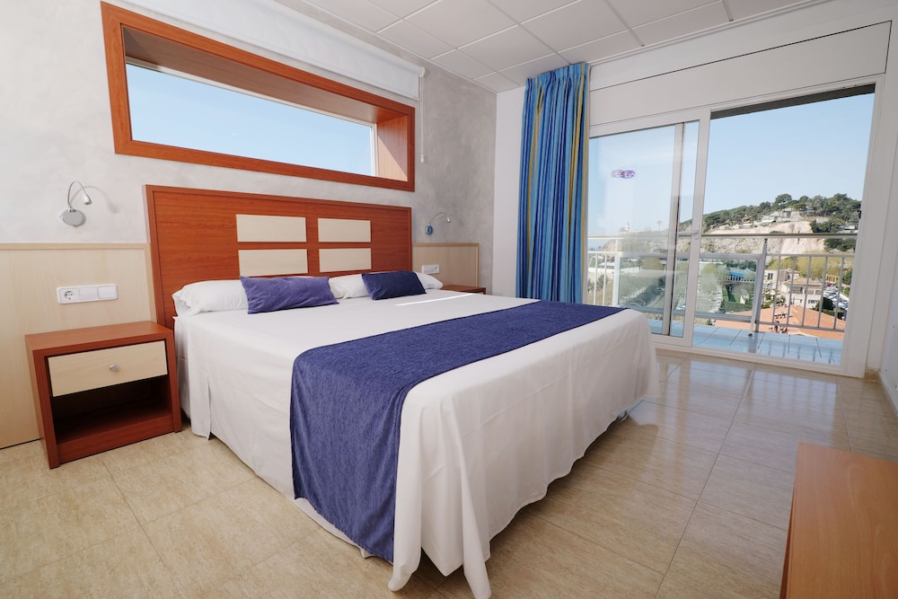 Habitación Doble Superior Vista Mar Con Bañera De Hidromasaje