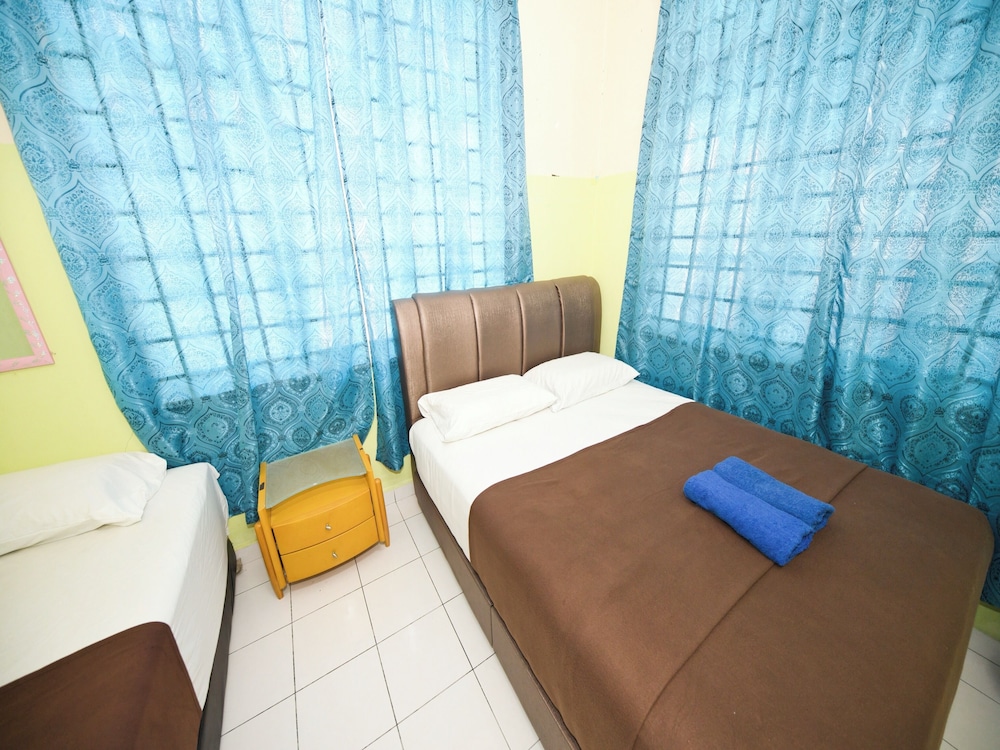 Deluxe Triple Room photo 2