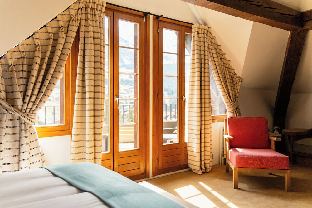 Junior Suite (Attic, Family, Jungfrau View) - Photo 3