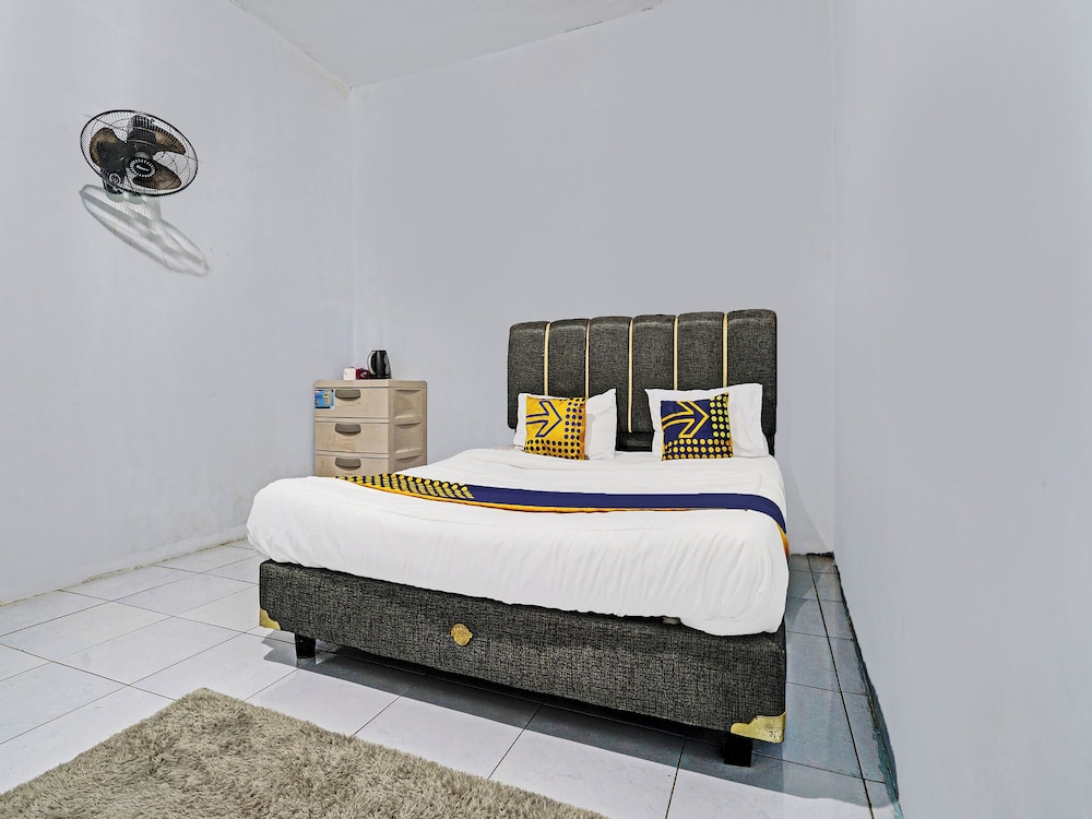 Economy Double Room photo 2