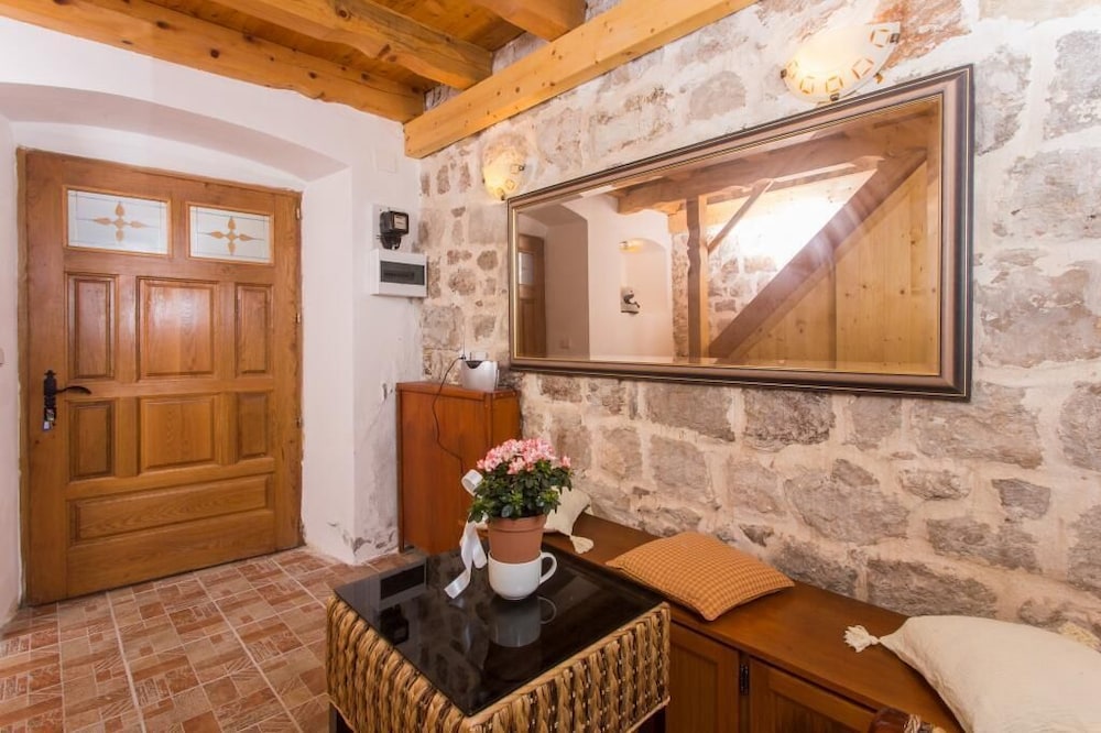 Apartment (Two Bedroom Apartment)