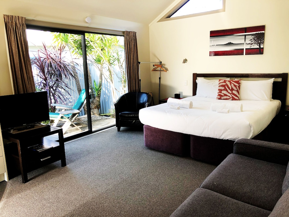 Superior Studio, Kitchenette, Garden Area photo 3
