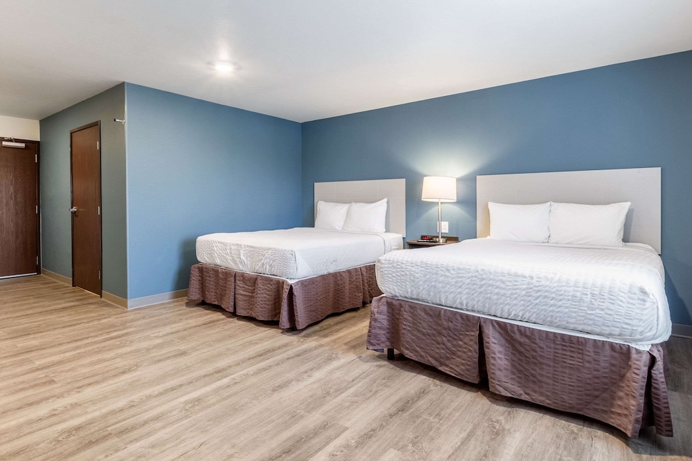 Room, 2 Queen Beds, Accessible, Non Smoking (Bathtub) - Photo 5