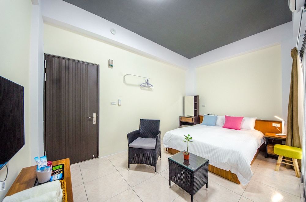 Standard Double Room - Photo 28
