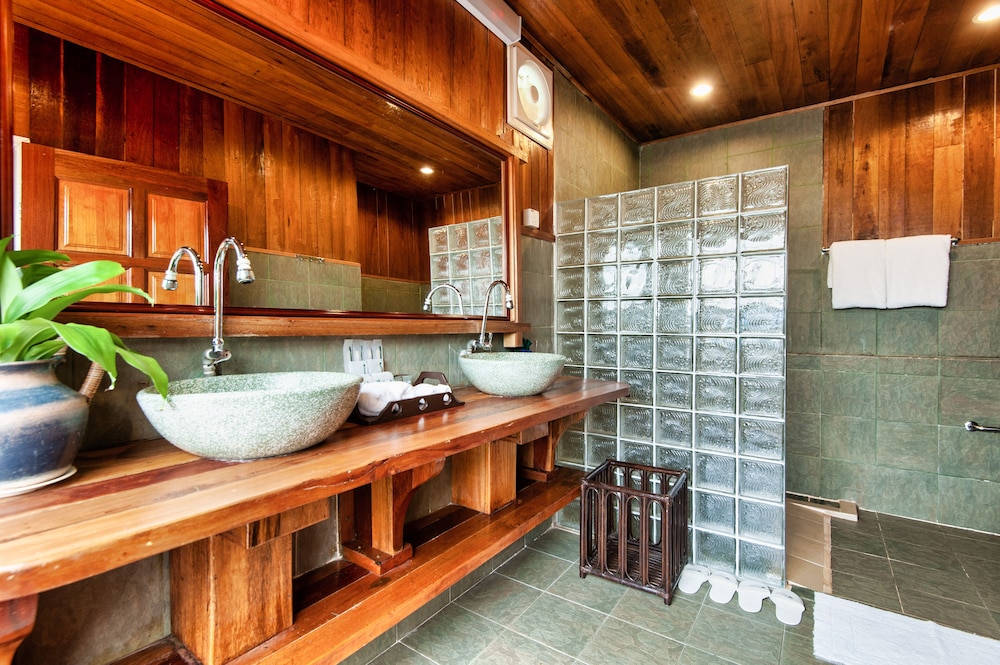 Jungle Lodge - Photo 6