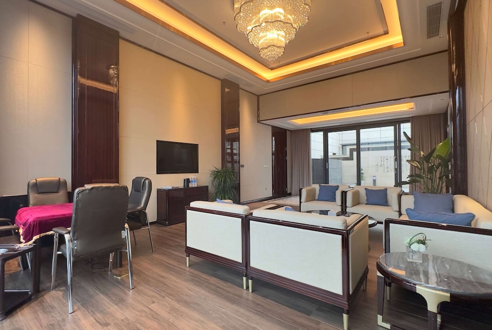 Club Suite (Grand) - Photo 4