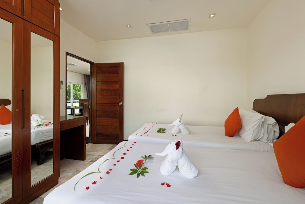 Two Bedroom Grand Family Suite with free Minibar(One time) - Photo 4