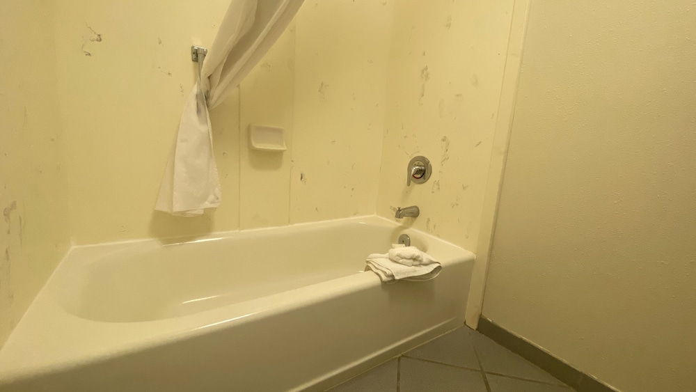 Suite, 1 King Bed with Sofa bed, Non Smoking, Hot Tub (No Pets Allowed) - Photo 8