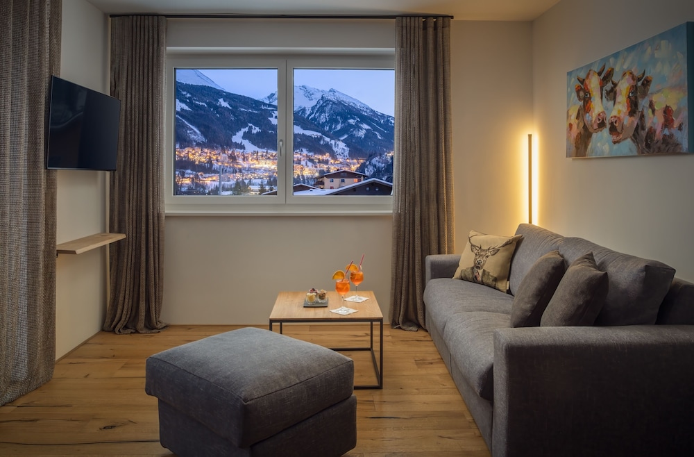Grand Apartment, 1 Bedroom, Non Smoking, Mountain View