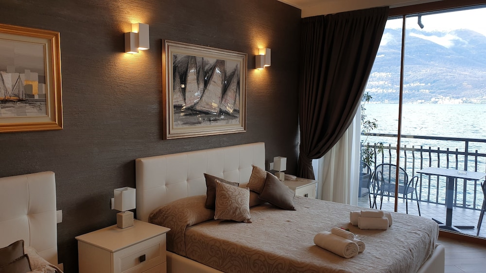 Panoramic Suite, Lake View (n.11)