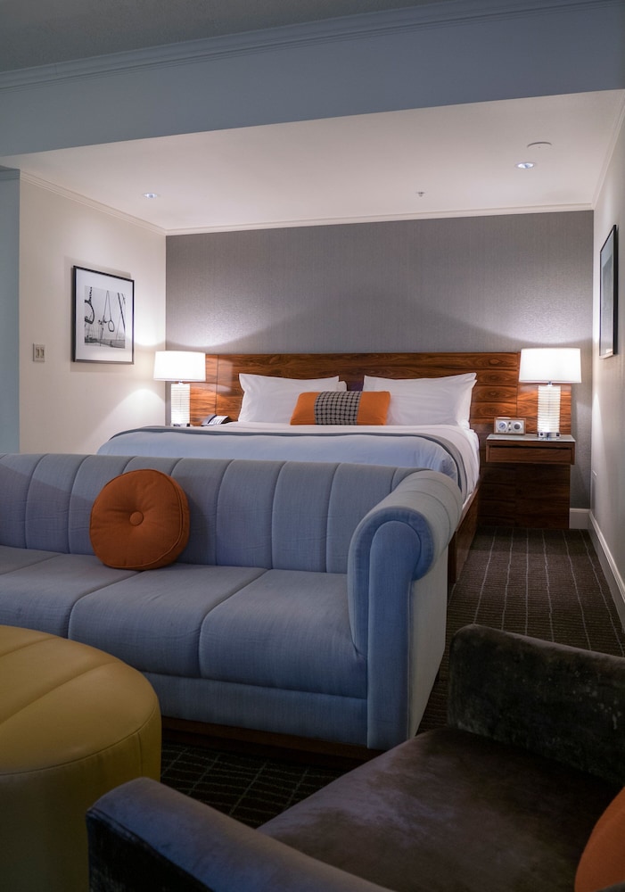 Junior Suite, 1 King Bed - Photo 3