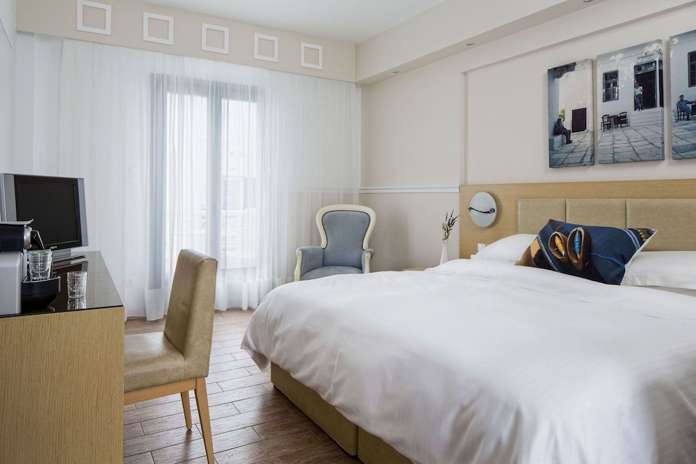 Standard Room, Partial Sea View - Photo 3