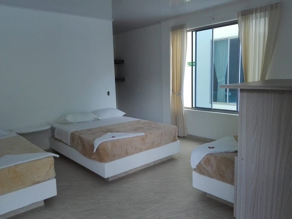 Triple Room, 1 Bedroom (3 Double Beds, 6 Guests) photo 2