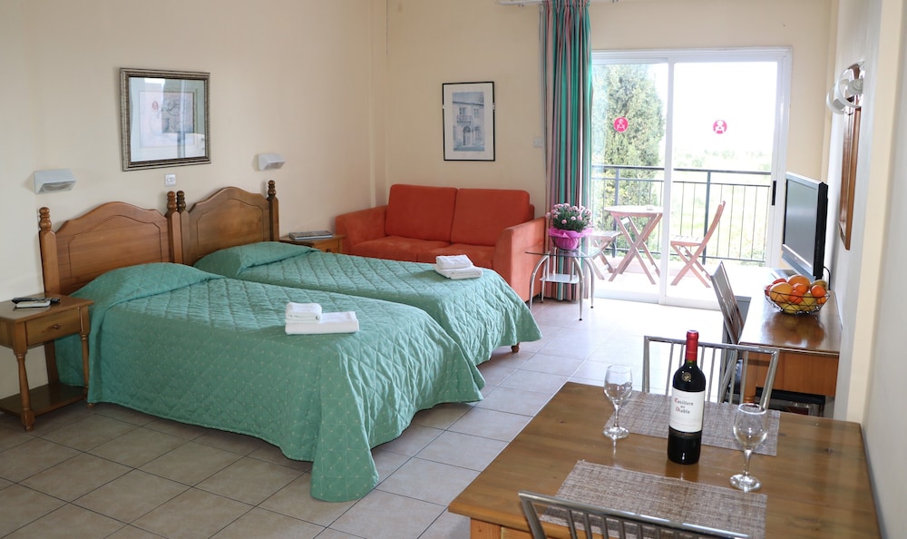 Superior Studio, Sea View - Photo 3