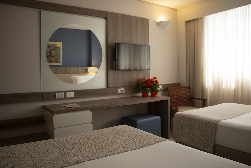 Classic Room (Twin Beds)
