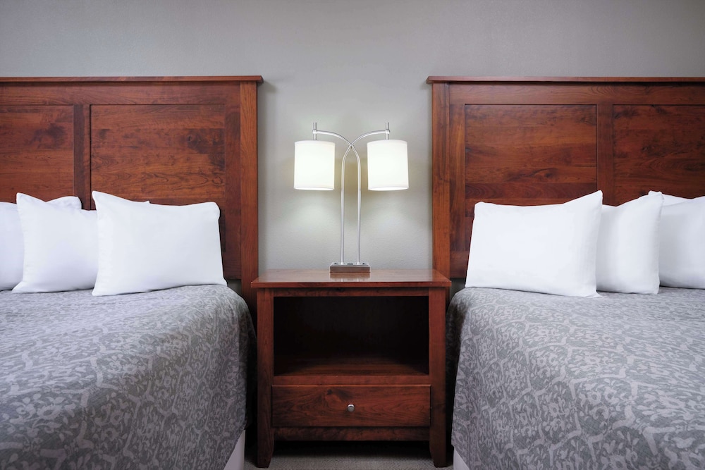 Suite, Multiple Beds, Accessible, Non Smoking (with Sofabed) photo 3