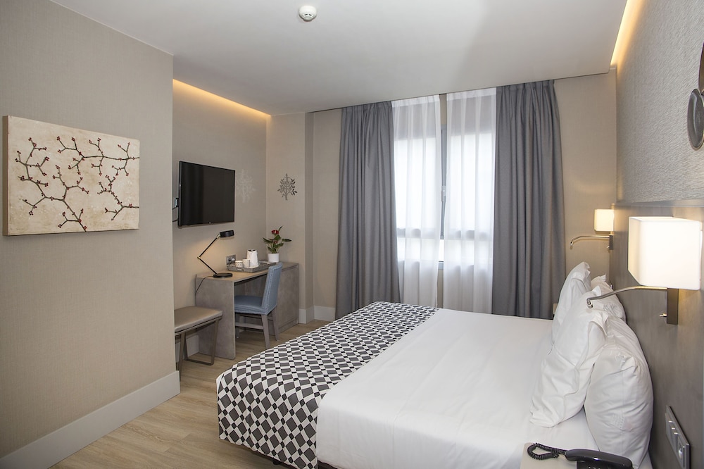 Premium Double Room - Photo 3