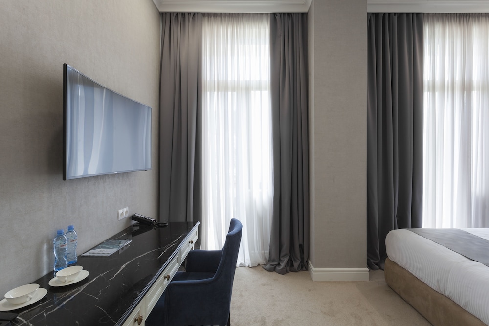 Standard Double Room, Balcony photo 2