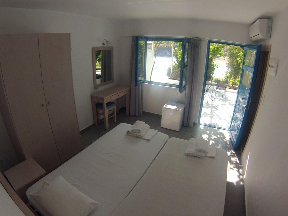 Twin Room, Sea View (Veranda)