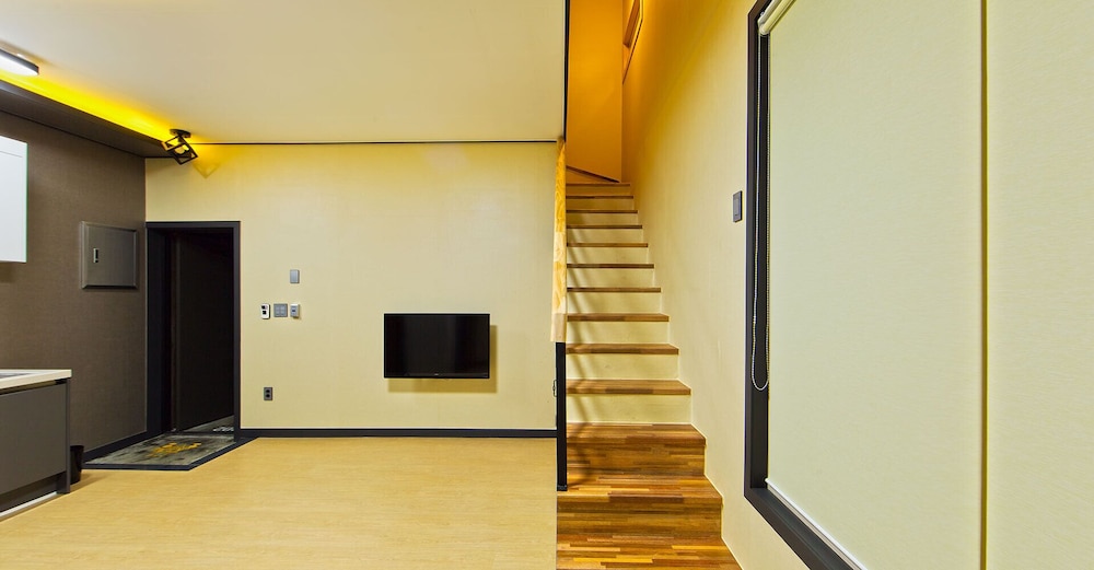Duplex photo 3
