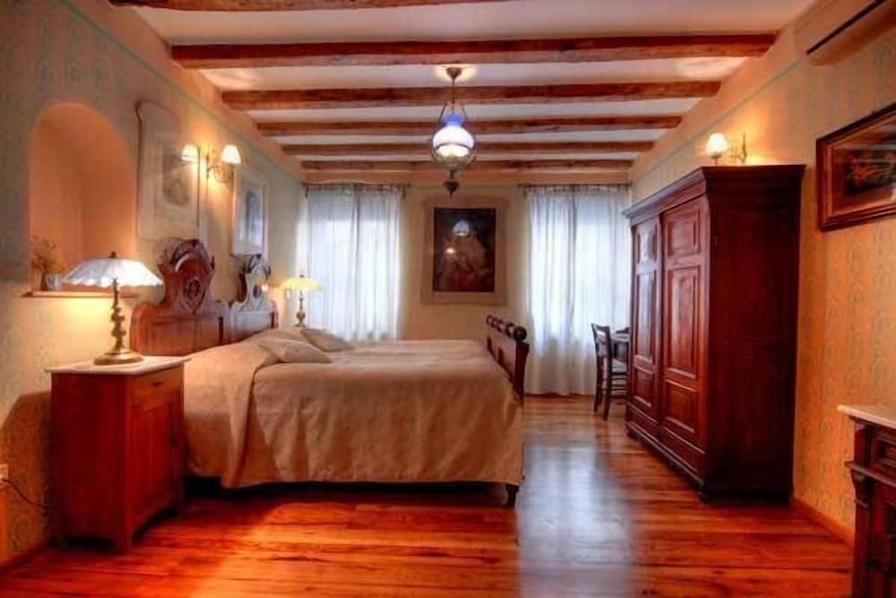 Superior Double Room (Casa Garzotto)