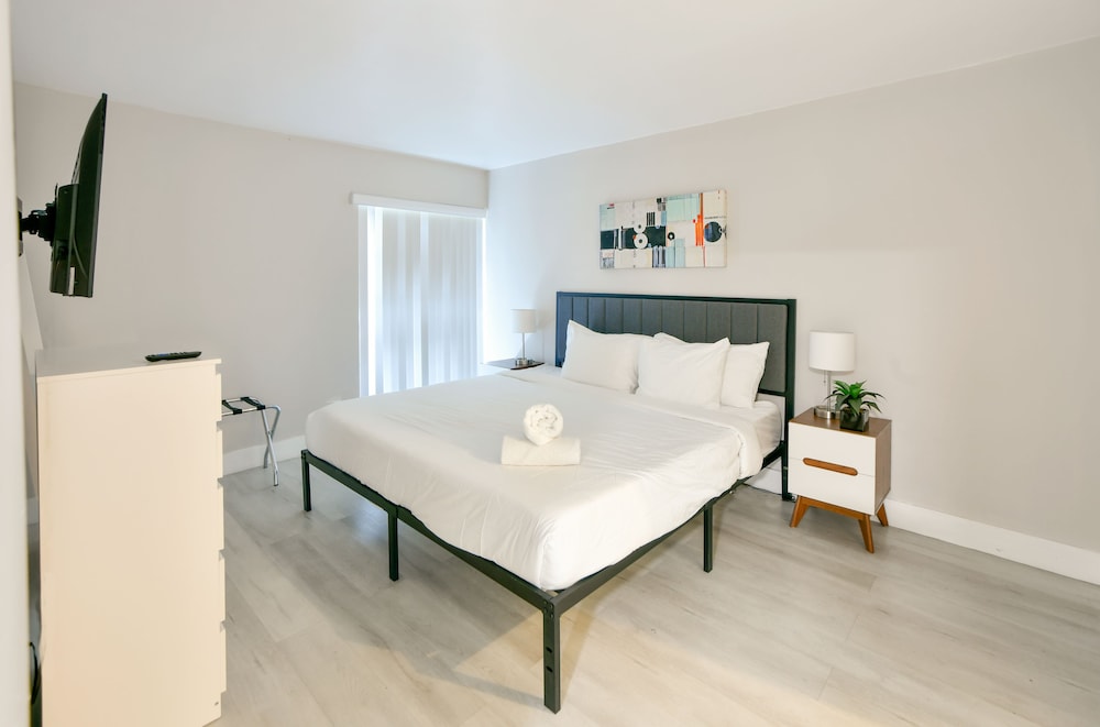 Modern Apartment One Bedroom