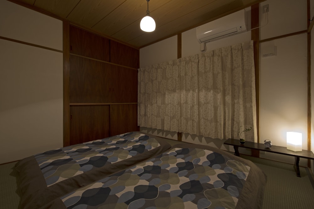 Traditional Double Room, Non Smoking (INDIGO ROOM) photo 3