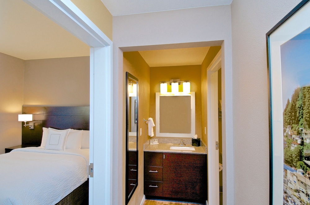 Suite, 1 Double Bed photo 3