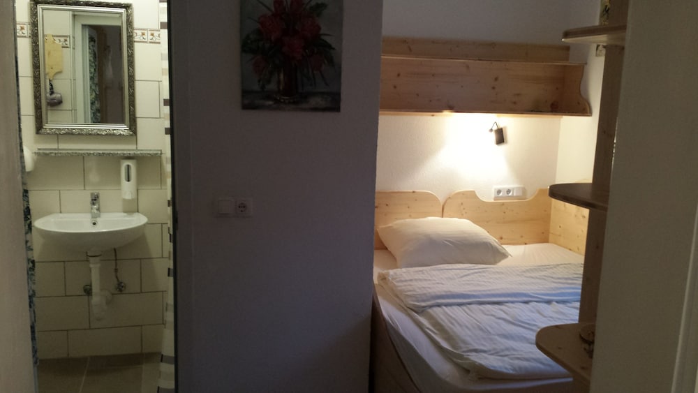 Standard Apartment, 2 Bedrooms, Kitchenette photo 2