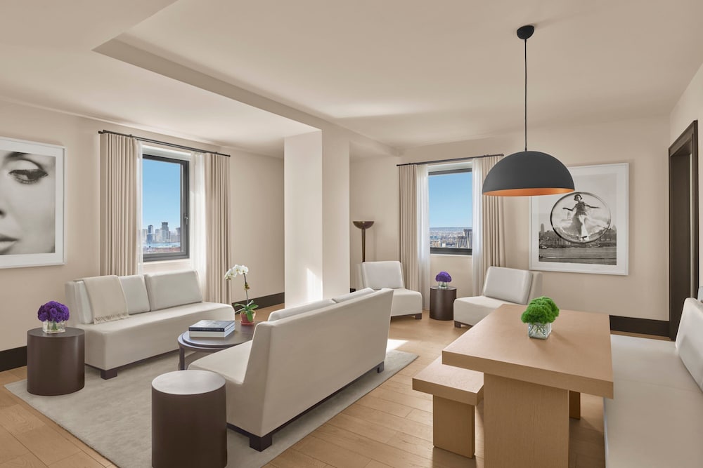Suite (Flatiron Suite)