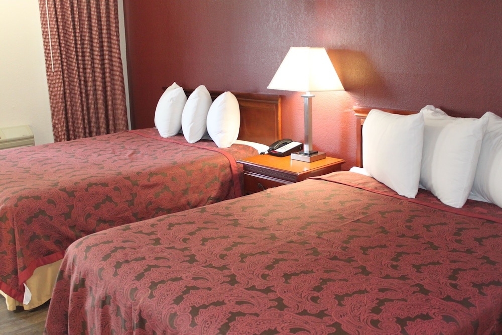 Standard Double Room, 2 Queen Beds, Accessible, Non Smoking - Photo 3