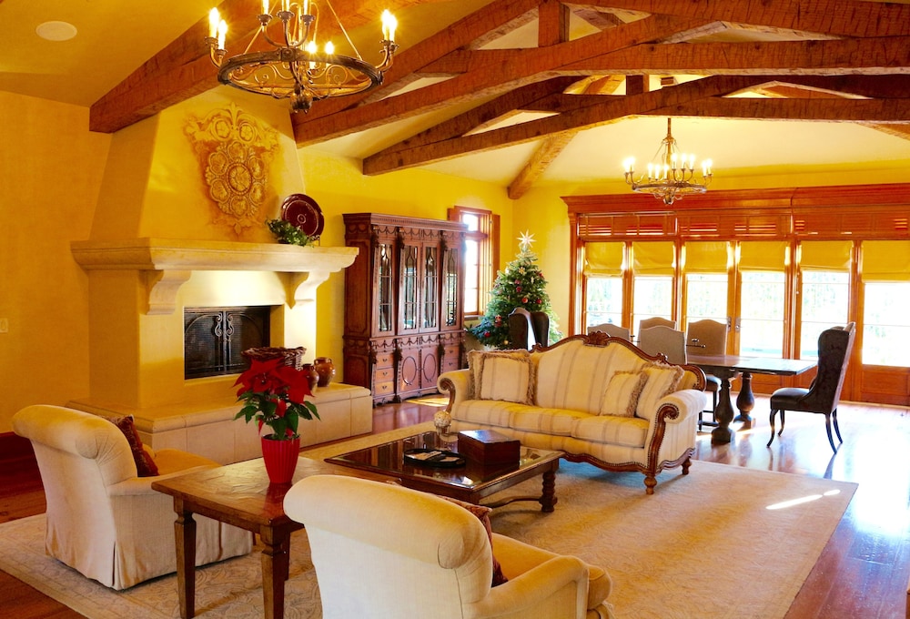 Winemaker's Residence, 2 Bedrooms, Hot Tub, Vineyard View photo 1