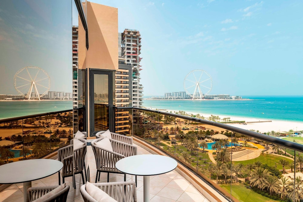 Club Suite, 2 Bedrooms (SW-M)