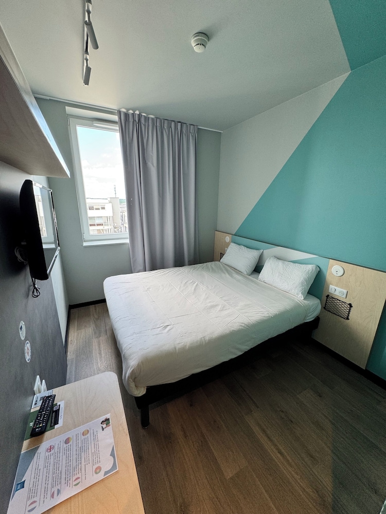 Room (5 people) - Photo 2